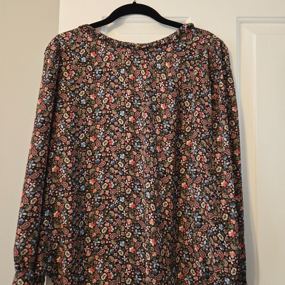 Womens Bundle of 3 Size XS Blouses from Loft - Picture 3 of 16